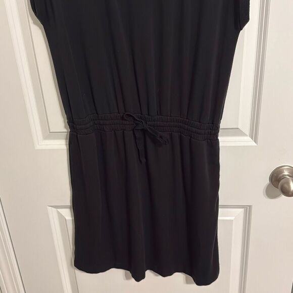 Black Cinched Waist with Pockets Dress - Picture 2 of 5